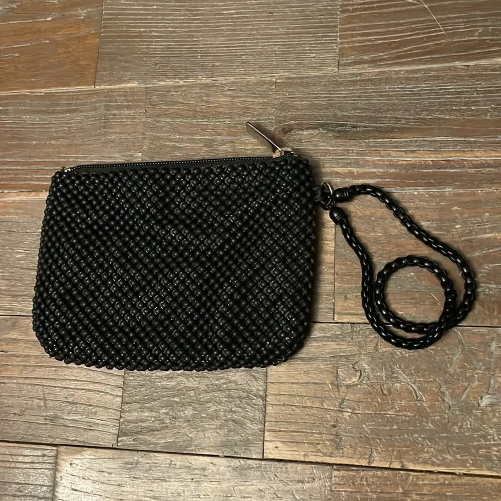 Kimchi Blue Black Chainmail Wristlet🖤 - Picture 2 of 10